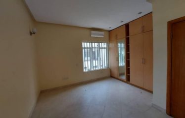 A 4 BEDROOM TERRACE DUPLEX AVAILABLE FOR RENT IN BANANA ISLAND IKOYI